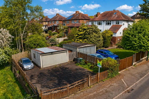 Oakfield Road 4.png