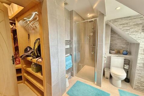 Walk in wardrobe, En-suite 3