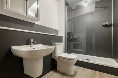 1 bed, 1 bath Flat in Edinburgh - Photo 12