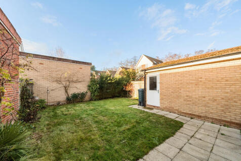 1387900-2-693fe41...