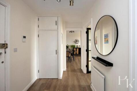 Grand Avenue, 15, Flat 26-016.jpg
