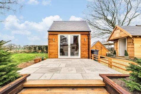 Garden Room With Patio Area