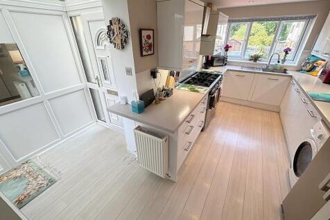 Kitchen &amp; Sid...