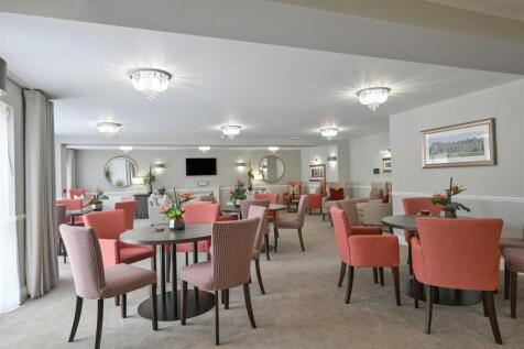 Owners Lounge 1.jpg