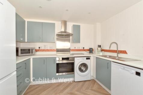 Lounge/Kitchen