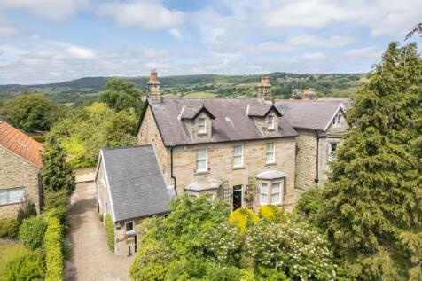 Holly Lodge