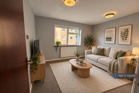 1 Bedroom Flat in NN2 8AG