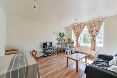 Harmens are pleased to present this one bedroom apartment within a convenient location in Brixton.