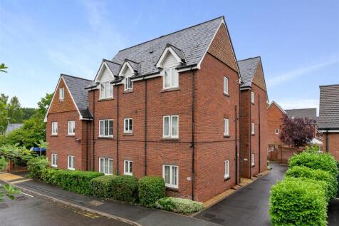 6 Chaise Meadow, Lymm WA13 9UP.jpg