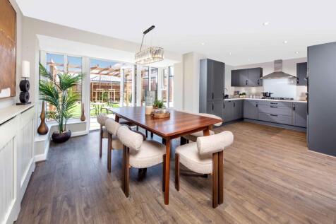 Winstone kitchen/dining room