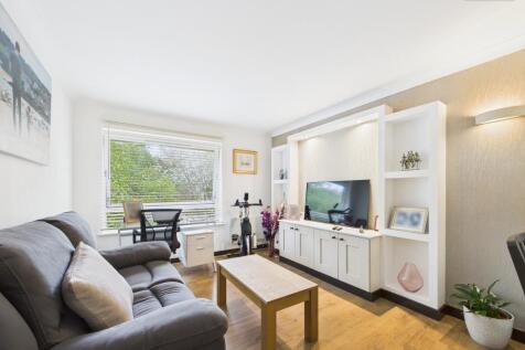 Kitchen/Living/Dining Area