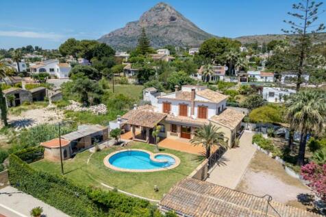 Property Image 1