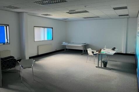 Office to rent in hessle