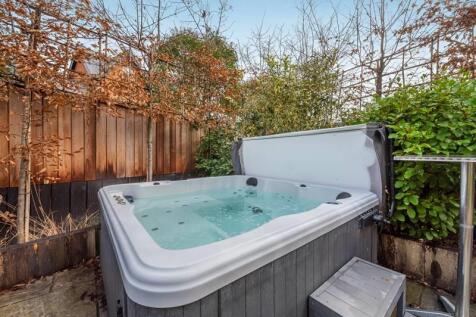 Lawson House-27w - Copy.jpg