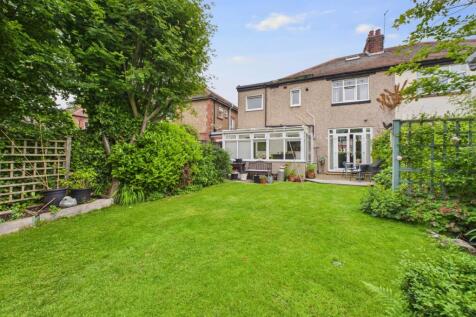 CAM02195G0-PR0076-STILL018