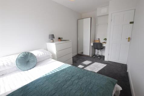 3 Bedroom Terraced in LN5 7TJ