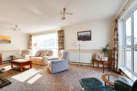 L- Shaped Lounge Diner