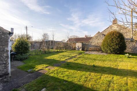 Corner Cottage & The Old Watchmakers Shop External