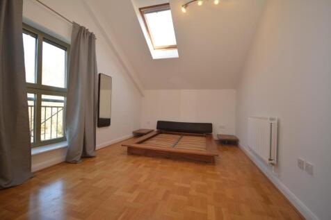 thumbnail_brook house apt 25 bed one2.jpg