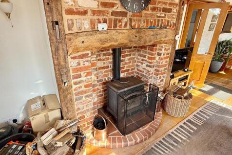 Lounge/Dining Room Fireplace