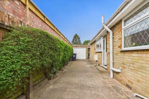 CAM03830G0-PR0192...