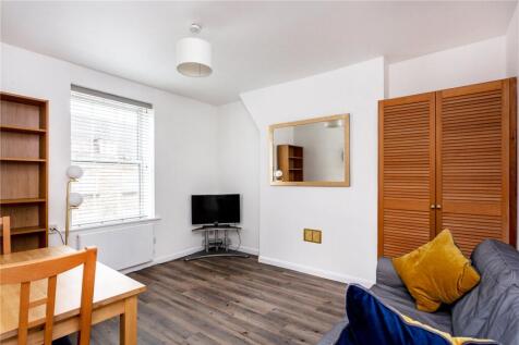 Rent includes cleaner! A very well presented one bedroom city apartment, nearby to Liverpool Street Station. The property is presented to a lovely standard and comprises spacious double bedroom, recep