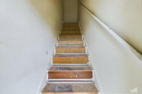 Flat 5 Entrance S...