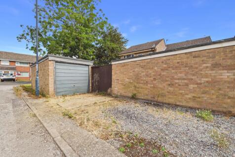 Garage & Parking