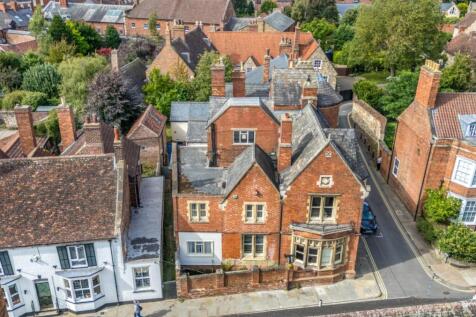 1333850-1-689e0b9ccd921-ARW-1