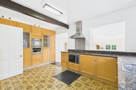 CAM01995G0-PR0340-STILL002