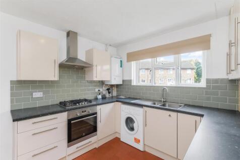 flat 11 livingstone court (8).jpg