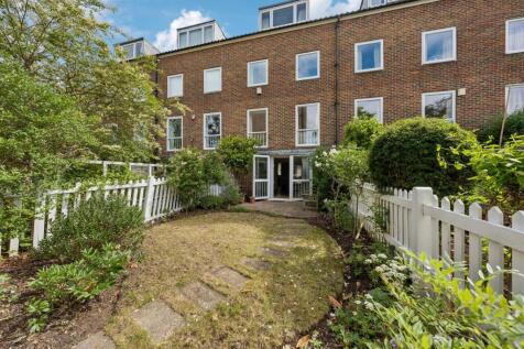 FOR SALE - Chiswick Staithe, W4