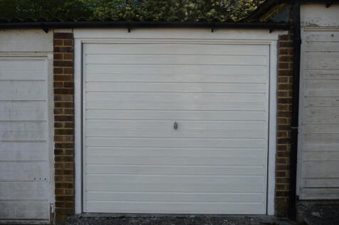 Garage 11