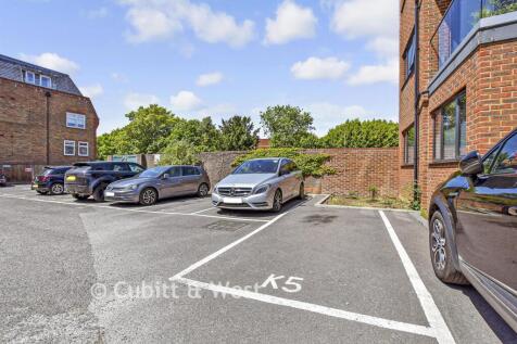 Driveway/Parking