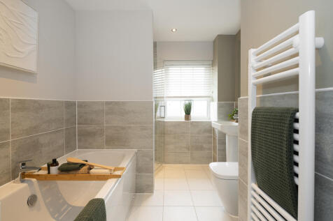 Internal shot of the main bathroom in the holden