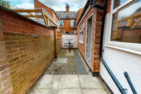 Upperton-Road-030920