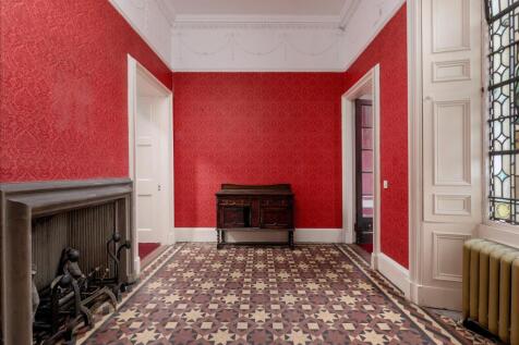 12 bed, 4 bath Detached in Edinburgh - Photo 6
