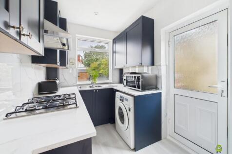 Presented by Nicoleta at EweMove Bexleyheath and D