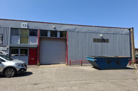 Light Industrial to rent in hoyland