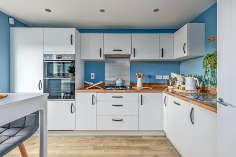 Family friendly kitchen with plenty of storage