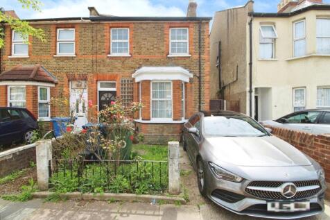 Four Bedroom Semi Detached House To Rent