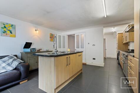 56 Malton Rd, Scawsb