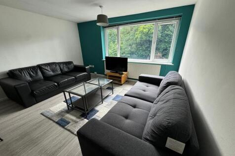 4 Bedroom Flat in S10 5BY
