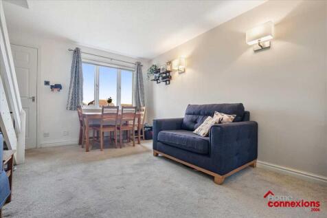 Lounge Dining (1)