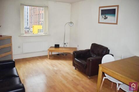 DEPOSIT FREE OPTION AVAILABLE | AVAILABLE 5TH AUGUST | FURNISHED | BILLS PACKAGE AVAILABLE FOR STUDENTS AT ADDITIONAL COST | The apartment comprises of an open plan living area with laminate flooring,
