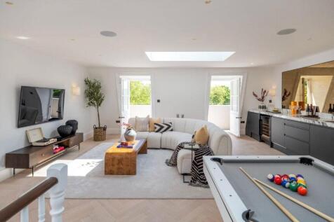 6 bed, 6 bath Terraced in london - Photo 15