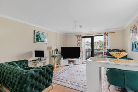Reception/Kitchen