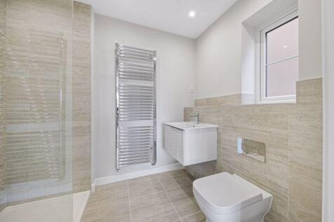Bed1-Ensuite
