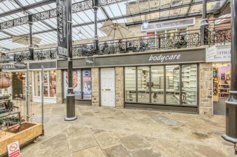 Retail Property (high street) to rent in skipton