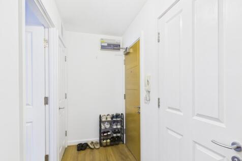 CAM04299G0-PR0059-STILL002